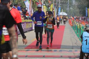 BIB: 4030, 34759
                            <button type="button" onclick="openModal(8246734)" class="btn btn-primary btn-sm float-right btn-popup" data-toggle="modal" data-target=".modal-high-quality">
                        <i class="fas fa-shopping-cart"></i> Add to Cart
                    </button>
                                            <button type="button" onclick="isThisMe(8246734, true)" class="btn btn-success btn-sm float-right btn-popup btn-isme hidden" data-toggle="tooltip" data-placement="bottom" title="นี่คือรูปของคุณใช่ไหม คลิกที่นี่เพื่อเอาเข้าอัลบั้ม">
                        <i class="fas fa-plus"></i> Add to album
                    </button>
                    <button type="button" onclick="isThisMe(8246734, false)" class="btn btn-warning btn-sm float-right btn-popup btn-isnotme hidden">
                        <i class="fas fa-ban"></i> Remove from album
                    </button>